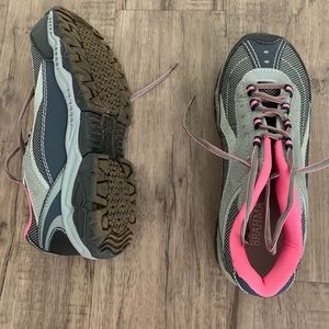 Steel toe shoes women size 9